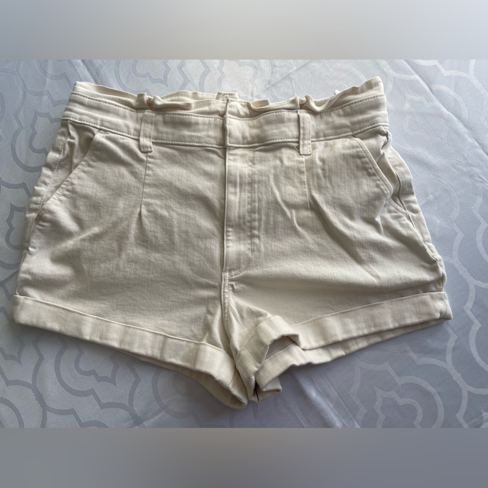 Express super high rise shortie off white short - size 14